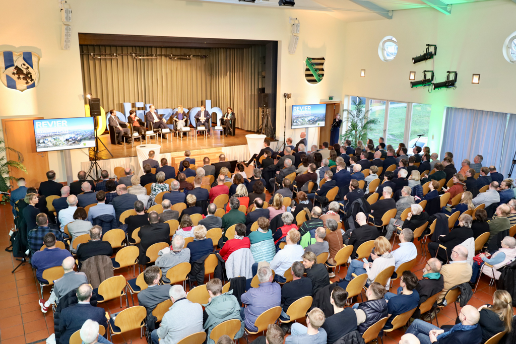 Blick ins voll besetzte Bürgerhaus Delitzsch
